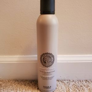 Tweak-d By Nature Tamed Bye-Bye Frizz flexible Finishing Spray NEW 8 oz